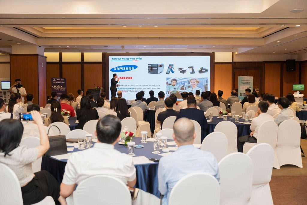 fpt-biznext-vinh-du-tham-du-su-kien-cong-nghe-unlock-the-future-of-pos-and-aidc-2025 (3)