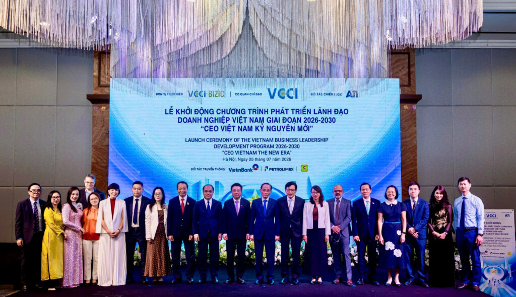 fpt-dong-hanh-cung-vcci-thuc-day-chuyen-doi-so-nang-cao-nang-luc-quan-tri-va-tuan-thu-phap-luat-cho-doanh-nghiep-viet-nam (3)